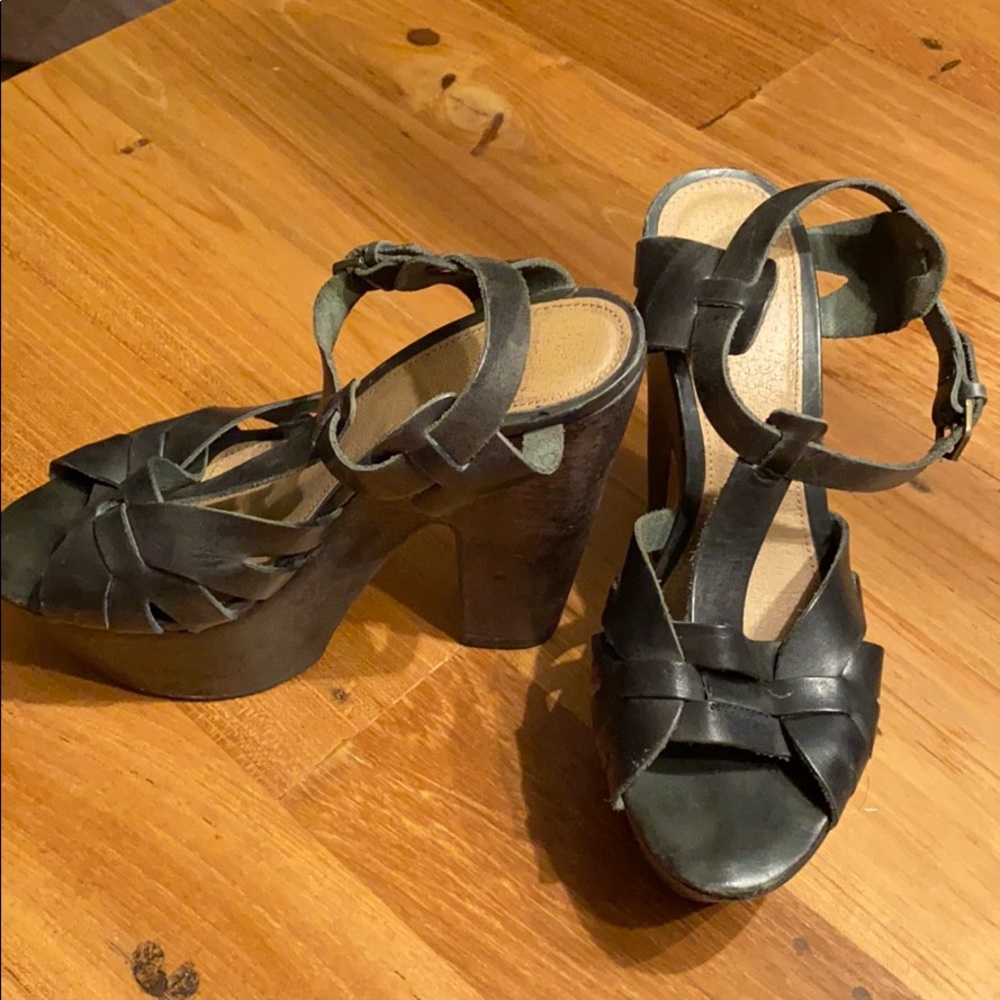 Leather clog sandals